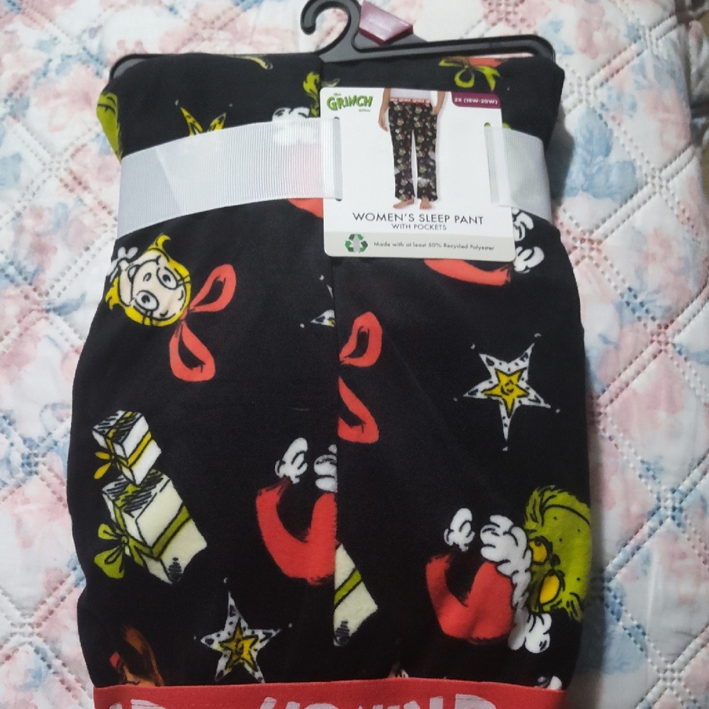 The Grinch Women's Black Sleep Pants - Picture 2 of 6